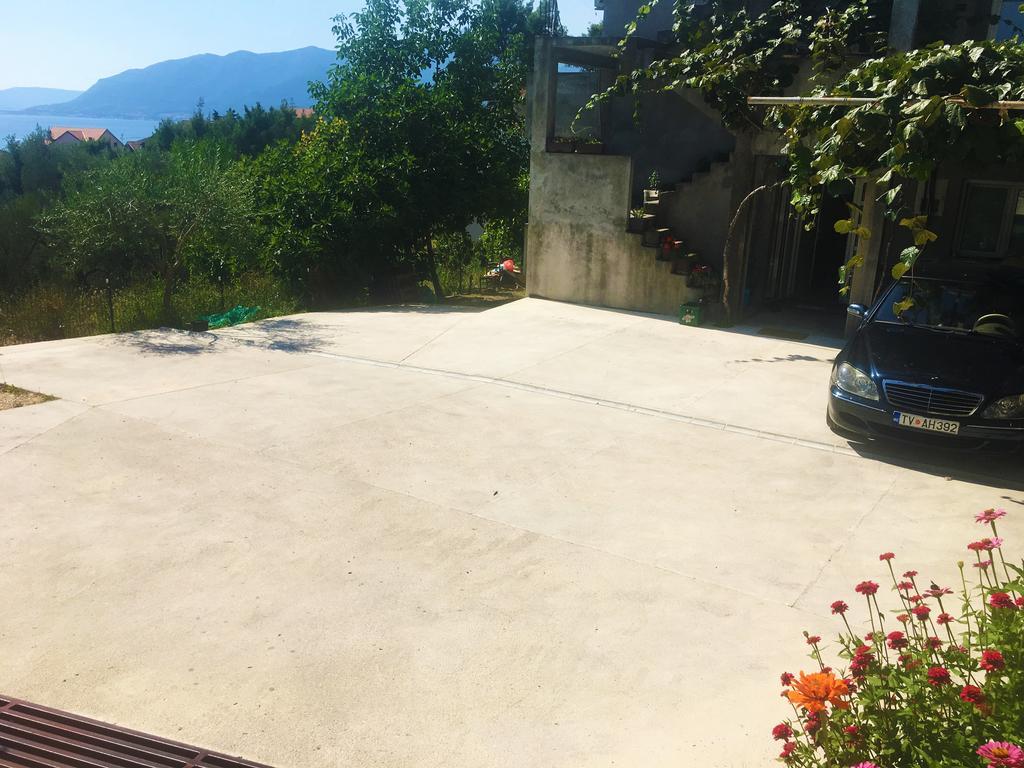 Milmaris Apartments Tivat Luaran gambar