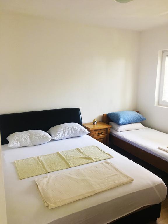 Milmaris Apartments Tivat Luaran gambar