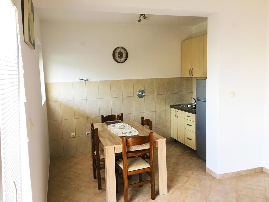 Milmaris Apartments Tivat Luaran gambar